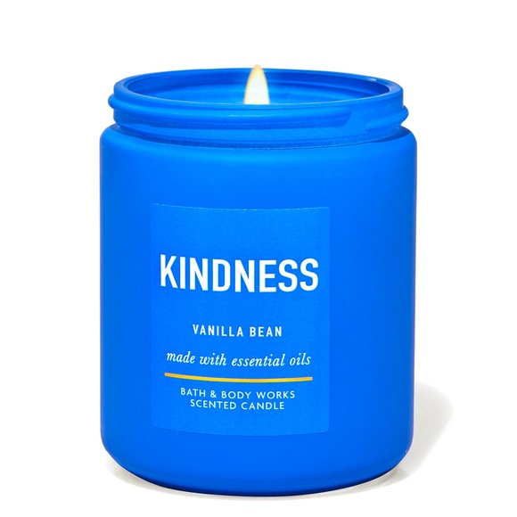 NWT Blue Kindness Vanilla Bean Single Wick Candle